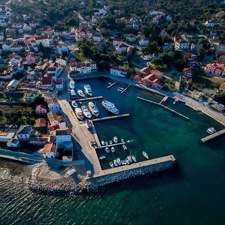 Oaza Apartment Нерезине Екстериор снимка