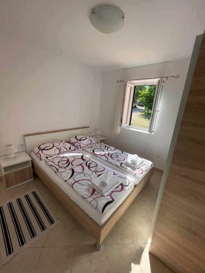 Oaza Apartment Нерезине Екстериор снимка